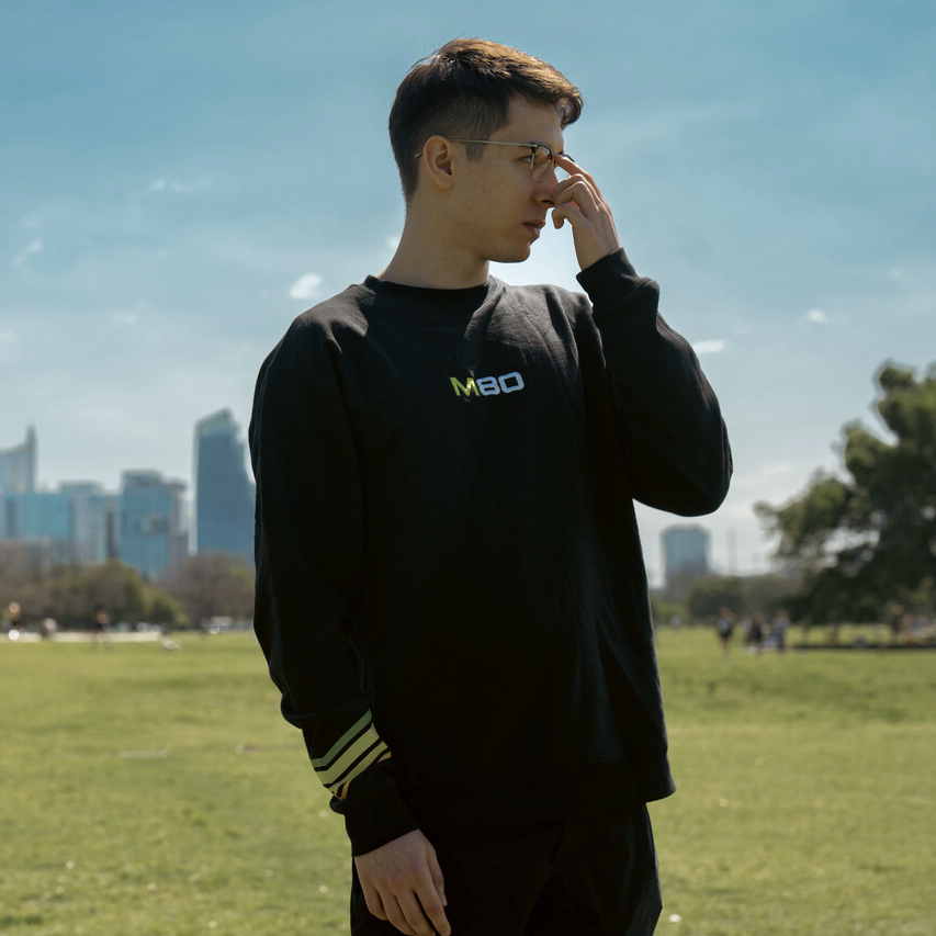 M80 Essentials Embroidered Crewneck